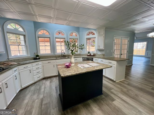 125 Sandridge Court, Alpharetta, GA 30022