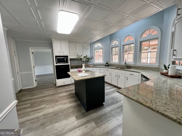 125 Sandridge Court, Alpharetta, GA 30022