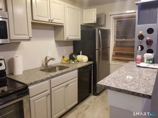 19-21 Vine Hill Road, West Hartford, CT 06110