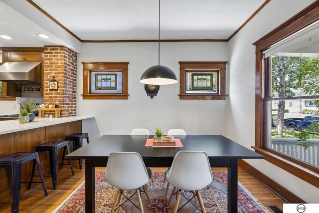 2445 Park Avenue, Lincoln, NE 68502