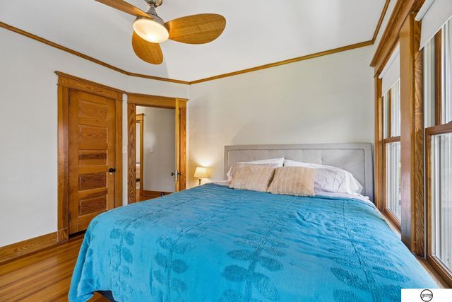 2445 Park Avenue, Lincoln, NE 68502