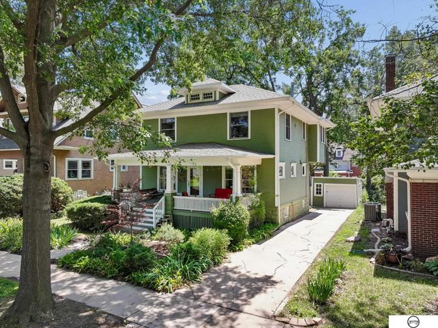 2445 Park Avenue, Lincoln, NE 68502