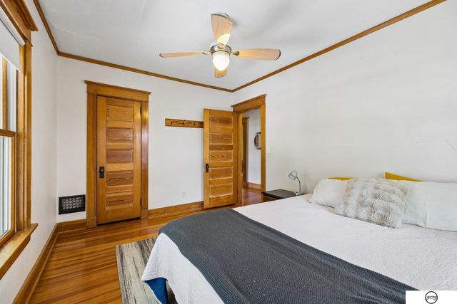 2445 Park Avenue, Lincoln, NE 68502