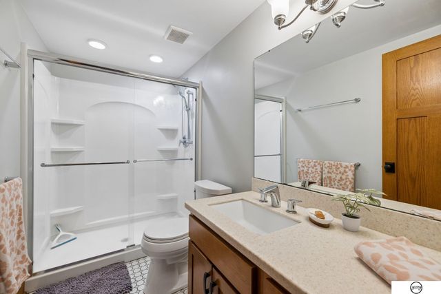 2445 Park Avenue, Lincoln, NE 68502