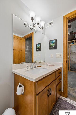 2445 Park Avenue, Lincoln, NE 68502