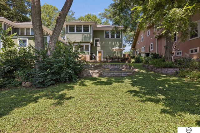 2445 Park Avenue, Lincoln, NE 68502