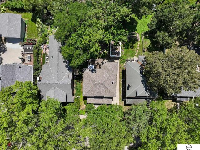 2445 Park Avenue, Lincoln, NE 68502