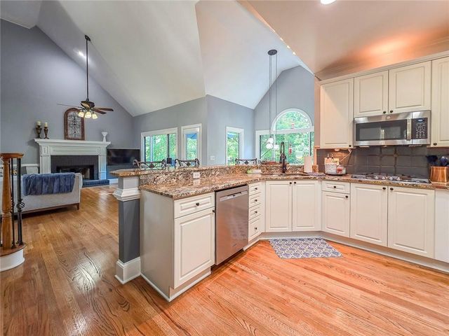 1343 Benbrooke Lane NW, Acworth, GA 30101