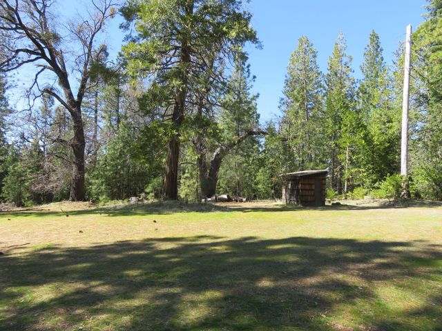 1975 Ridgecrest Way, West Point, CA 95255