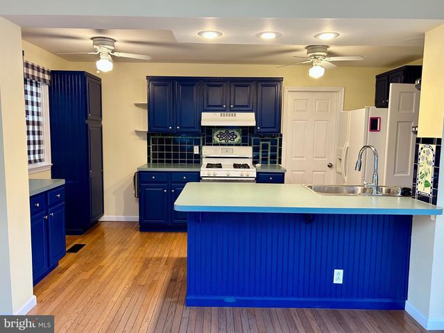 1720 MEDIA RD, Cherry Hill, NJ 08002