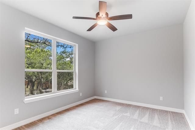 914 W Oak Ridge DR, Marble Falls, TX 78654