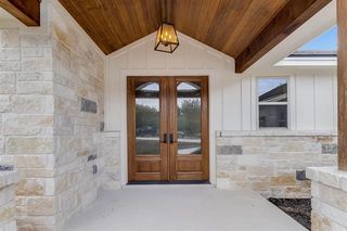 914 W Oak Ridge DR, Marble Falls, TX 78654