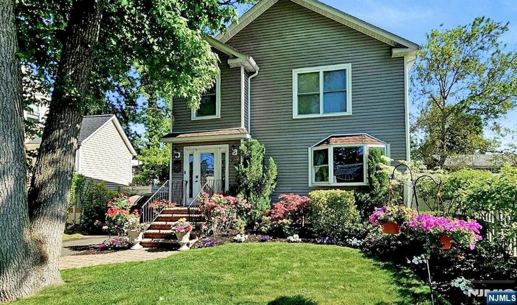 74 Shadyside Avenue, Dumont, NJ 07628