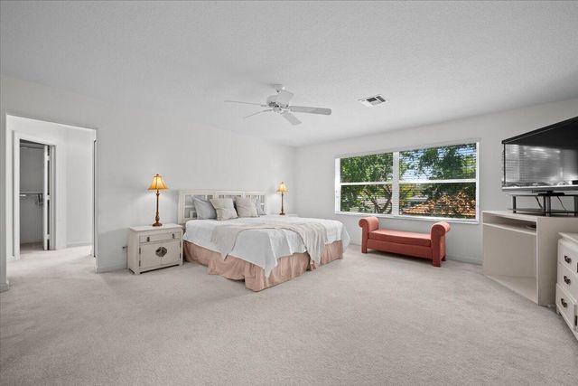 484 Otter Lane N, Jupiter, FL 33458