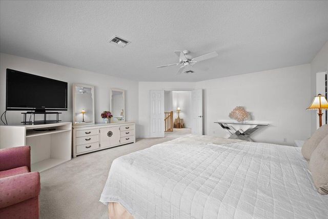 484 Otter Lane N, Jupiter, FL 33458