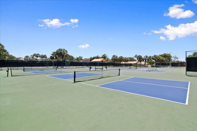 484 Otter Lane N, Jupiter, FL 33458