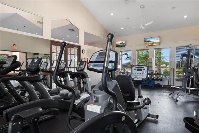 484 Otter Lane N, Jupiter, FL 33458