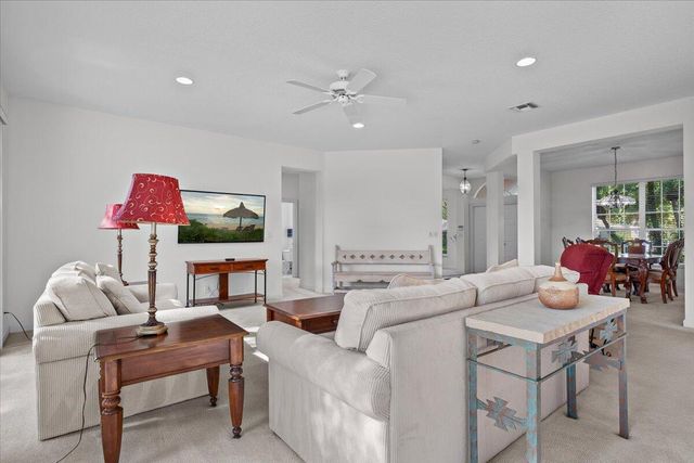 484 Otter Lane N, Jupiter, FL 33458