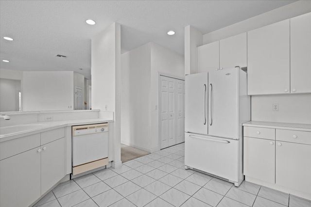 484 Otter Lane N, Jupiter, FL 33458