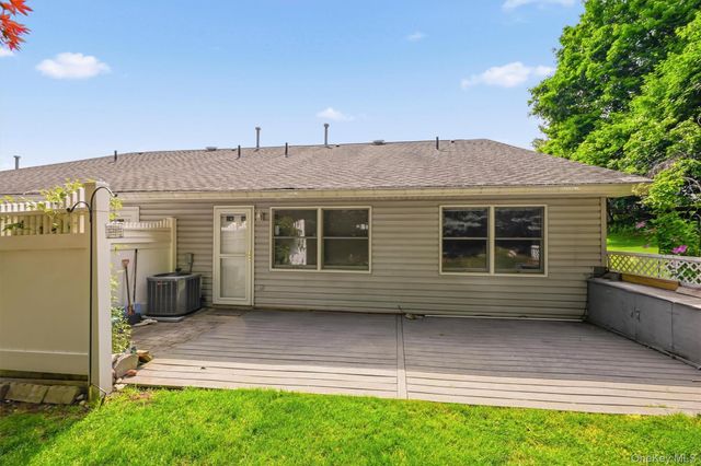 36 Windsor Circle D1, New City, NY 10956