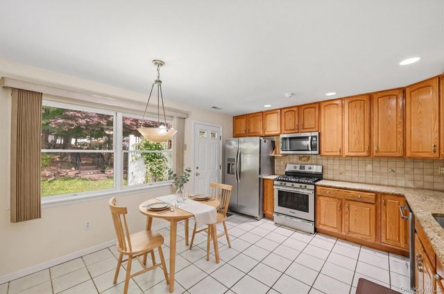 36 Windsor Circle D1, New City, NY 10956