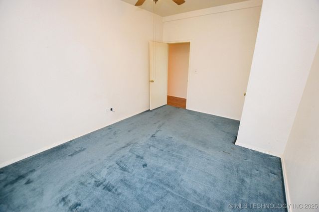 16759 W Burchett Road, Tahlequah, OK 74464