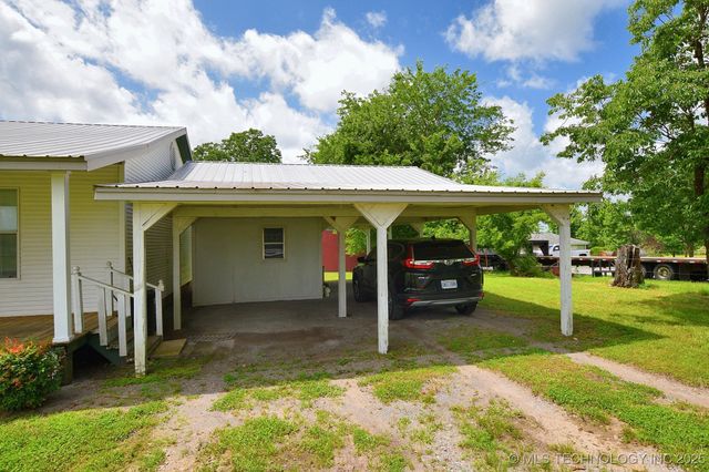 16759 W Burchett Road, Tahlequah, OK 74464