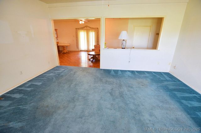 16759 W Burchett Road, Tahlequah, OK 74464