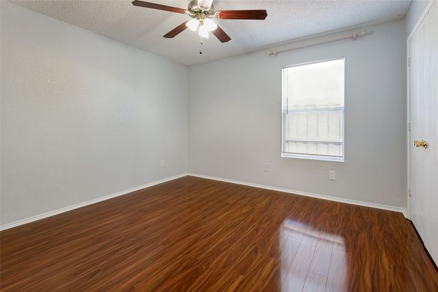 1008 White Dove Drive, Arlington, TX 76017