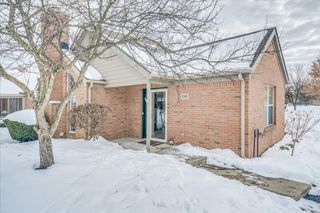 2411 Sportsman Drive, Grove City, OH 43123