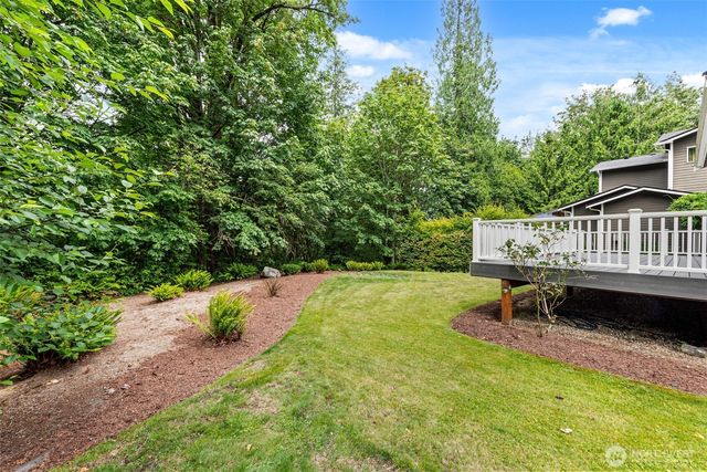 9118 NE 160th Pl, Bothell, WA 98028