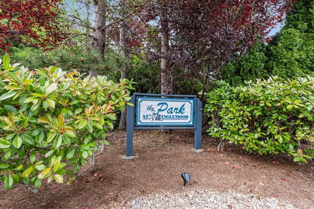 9118 NE 160th Pl, Bothell, WA 98028