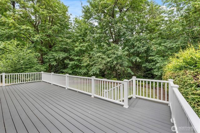 9118 NE 160th Pl, Bothell, WA 98028
