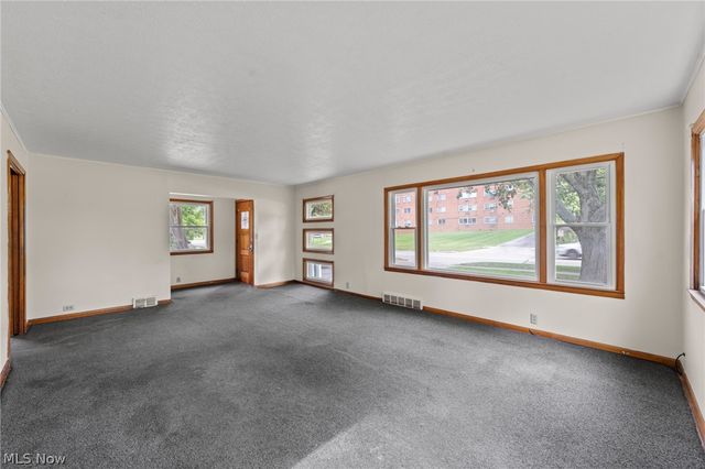 205 Center Road, Bedford, OH 44146