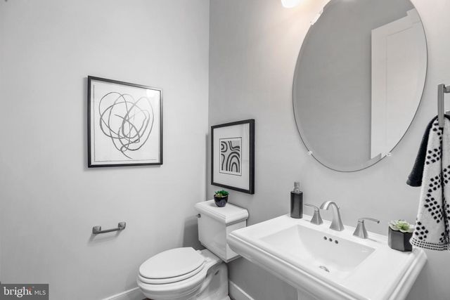 506 COTTAGE STREET, Vienna, VA 22180