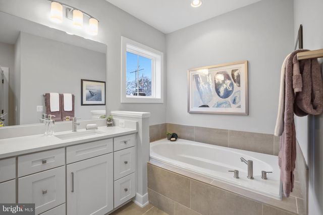 506 COTTAGE STREET, Vienna, VA 22180