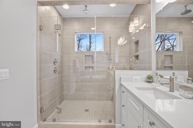 506 COTTAGE STREET, Vienna, VA 22180