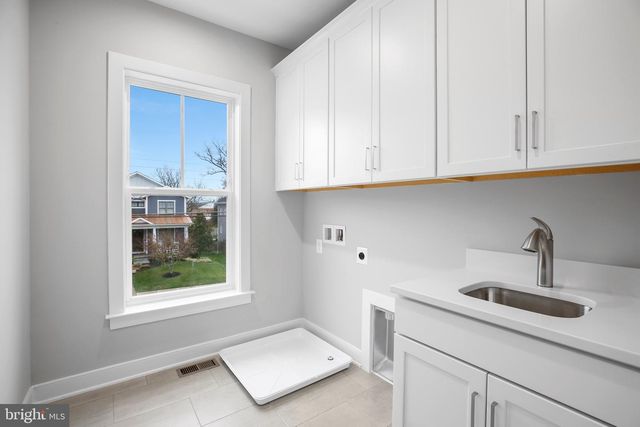 506 COTTAGE STREET, Vienna, VA 22180