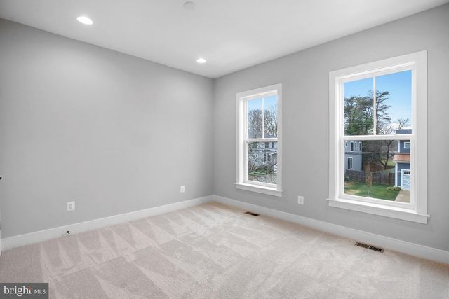 506 COTTAGE STREET, Vienna, VA 22180