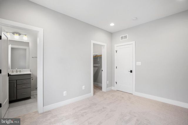 506 COTTAGE STREET, Vienna, VA 22180