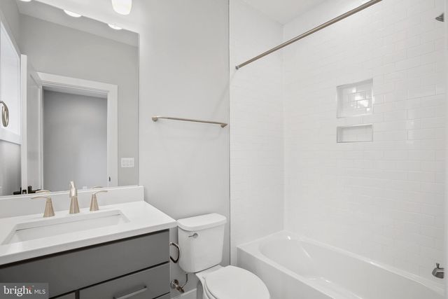 506 COTTAGE STREET, Vienna, VA 22180