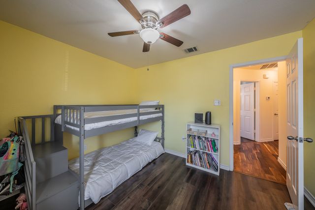 660 Rosario Lane, Fort Worth, TX 76052