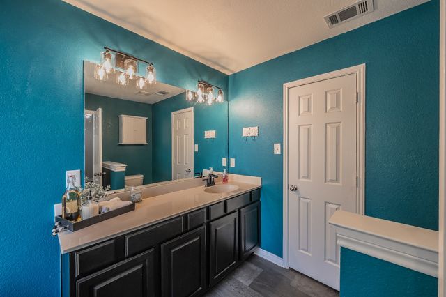 660 Rosario Lane, Fort Worth, TX 76052