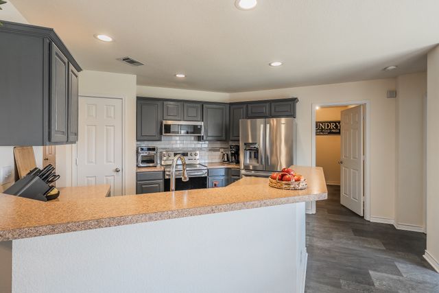 660 Rosario Lane, Fort Worth, TX 76052