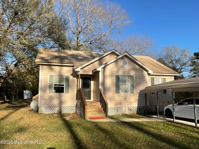 15526 Omas Road, Vancleave, MS 39565