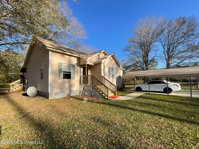 15526 Omas Road, Vancleave, MS 39565