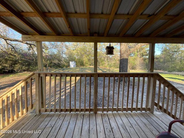 15526 Omas Road, Vancleave, MS 39565