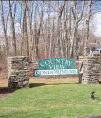 2 Gray Coach Lane 202, Cranston, RI 02921