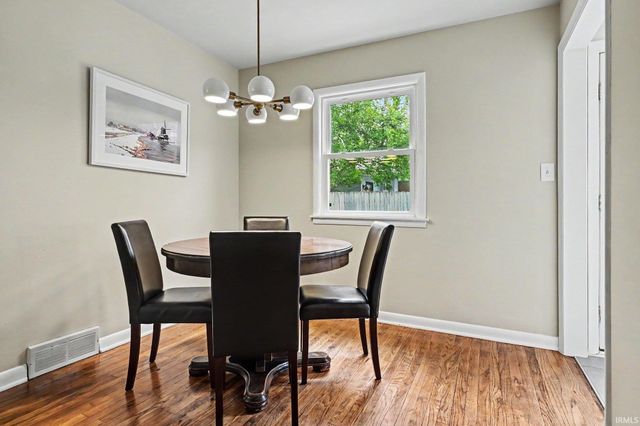 3506 Chevy Chase, South Bend, IN 46615