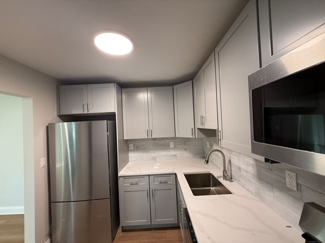 50 Greenhouse Road 42A, Bridgeport, CT 06606